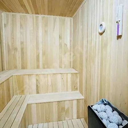 アパート Pool *